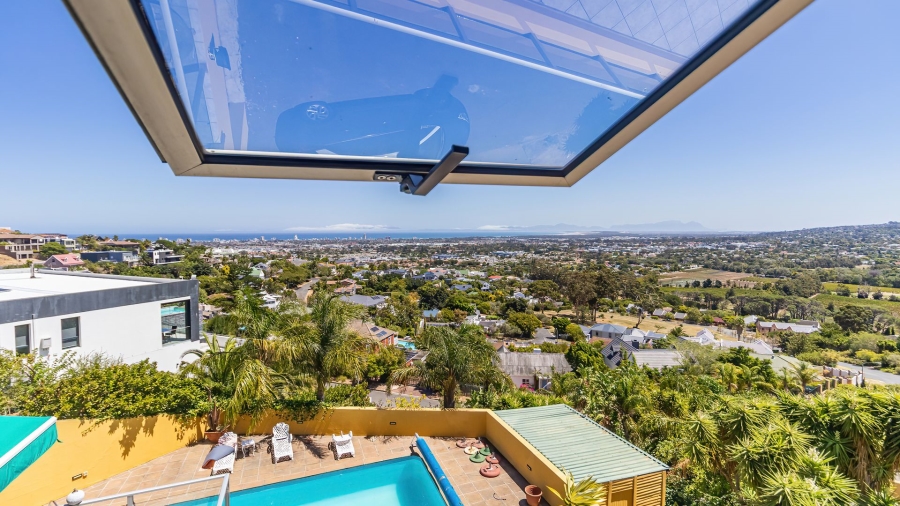 4 Bedroom Property for Sale in Rome Glen Western Cape